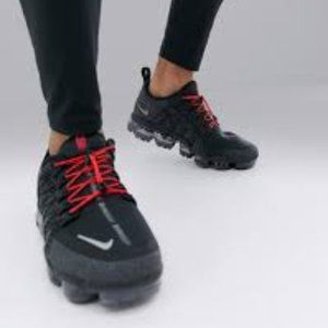 nike air vapormax run utility black red